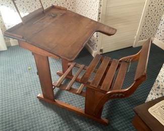 ANTIQUE SCHOOL DEST