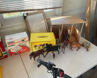 BREYER HORSES 