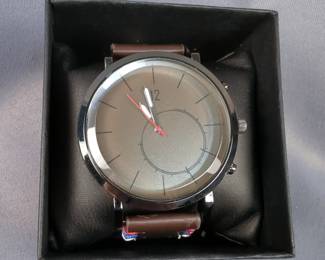 Men's Wristwatch With Quartz Movement And Stainless Steel Back