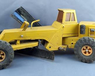 Tonka Pressed Metal Road Grader, 9" x 24"