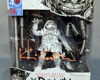 Nickelodeon Teenage Mutant Ninja Turtles The Last Ronin Figurine, Signed By Kevin Eastman, In Original Package
