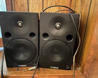 Yamaha speakers