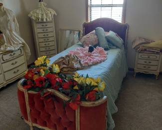 7-piece vintage bedroom set