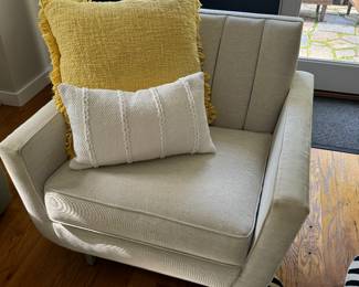 Pair of great cream  arm chairs.  Great condition. One or both. Only $195 each.  In Redding CT to pick up 
37”w x 33 deep