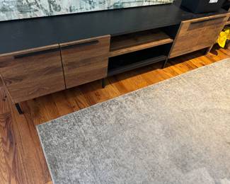 Crate and barrel console.  80 l x 17.5 deep
Only $295 .  Great condition   Redding CT