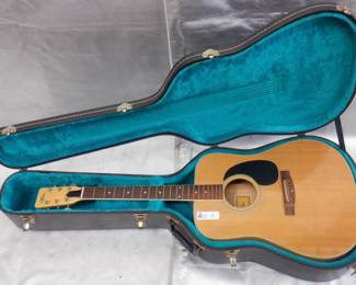 ARIA 9420 ACOUSTIC GUITAR WITH CASE