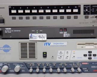 LOT OF 4 ELECTRONICS INCLUDING ULTECH ITV INJECTOR, SNELL & WILCOX CVR45, AND MORE