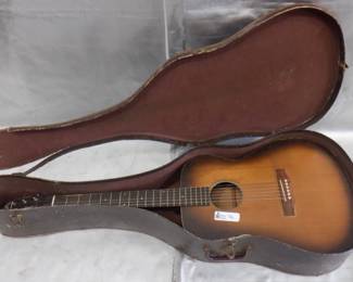 SILVERTONE ACOUSTIC GUITAR WITH CASE