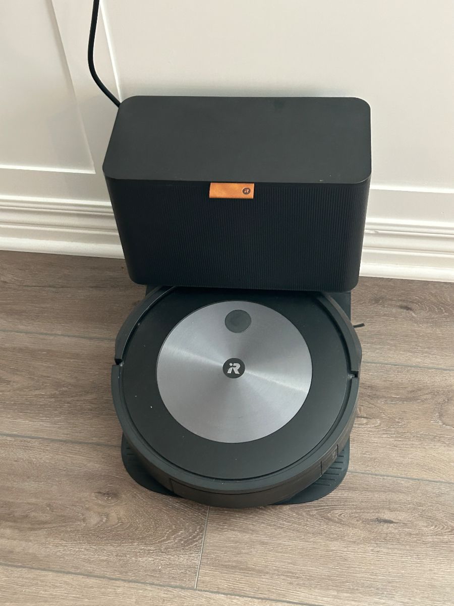 Fiona's Estate Sale Derby Delight starts on 10/24/2024