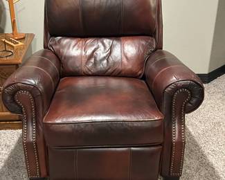 Leather lane recliner