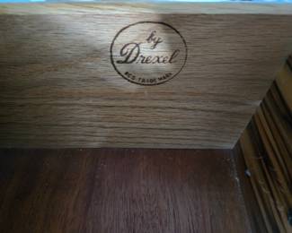 Drexel Bedroom Set $1500 obo
Queen Bed, 2 Nightstands, 2 Dressers and a Mirror