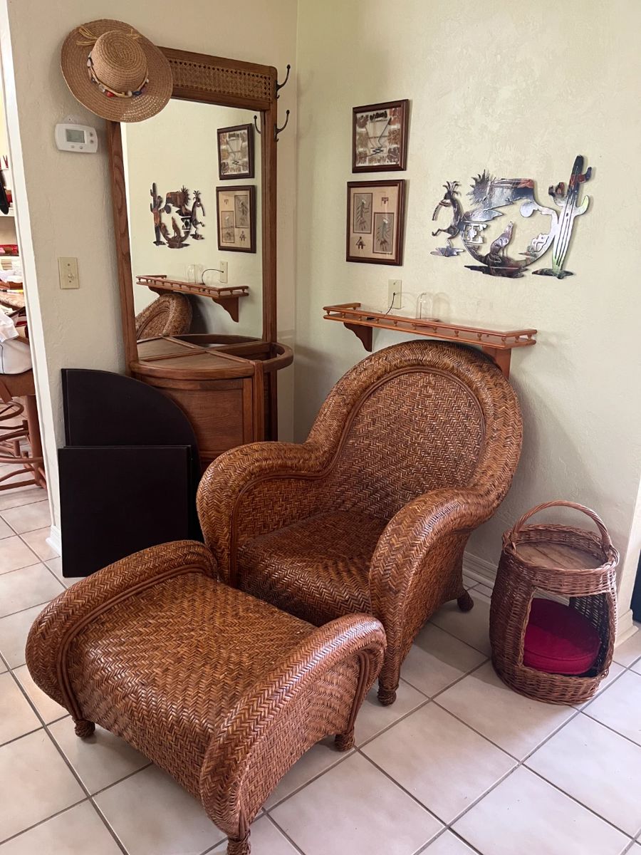 Mid Century & Unique Global Treasures in... starts on 10/25/2024