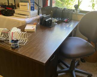 Office desk & chair