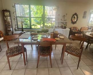 Drexel mid century table w/glass top & 4 chairs. Table: 70" x  40" x 29"