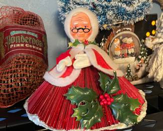 VINTAGE MRS SANTA