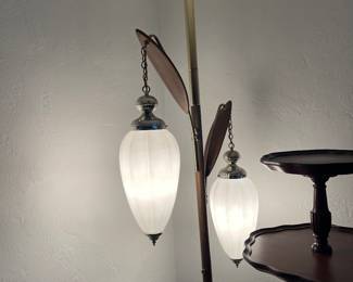 FLOOR LAMP