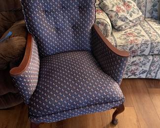 ARM CHAIR