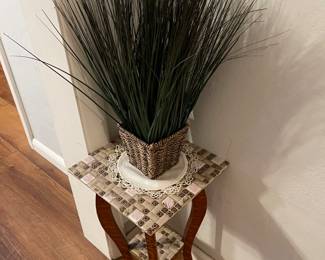 PLANT AND TABLE