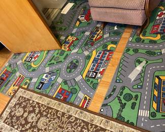 RUGS
