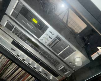 MOre records... hiding... 