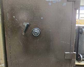Sargent of Greenleaf Large Dial Safe On Casters
