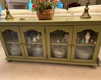 Buffet cabinet