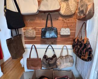Hand bags and purses, all in excellent condition