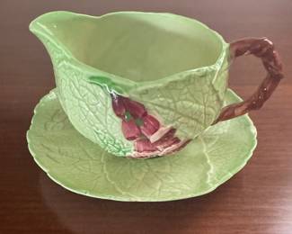 Carlton English majolica sauce bowl and underplate