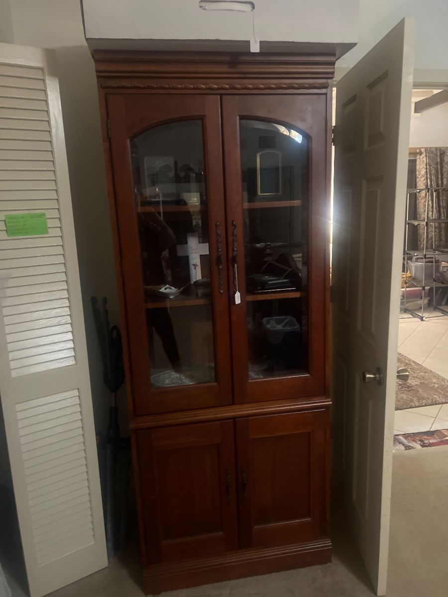 Estate Sale in Alice starts on 10/26/2024