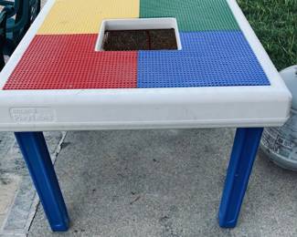 Kids Leggo Play Table.