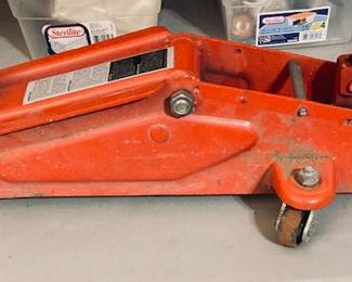 Autocraft 2-Ton Capacity Hydraulic Floor Jack.