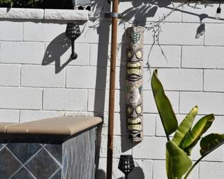 tiki totem
