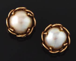 Ladies Pair of Vintage Gold and Mabe Pearl Ear Clips