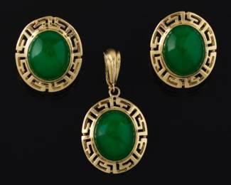 Ladies Gold and Green Jade pair of Earrings and Pendant