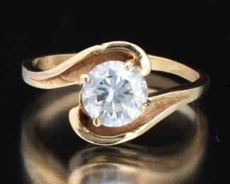 Ladies God and Clear Stone Solitaire Ring