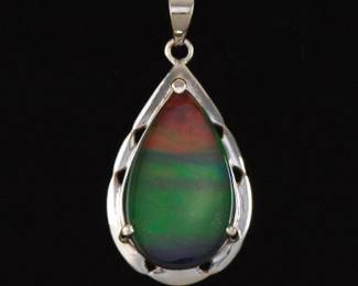 Ladies Gold and Amolite Pendant