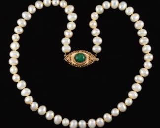 Ladies Gold, Aventurine and Pearl Necklace