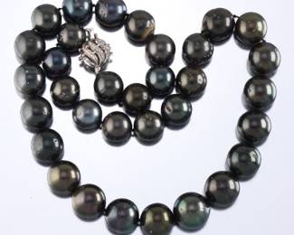 Ladies South Sea Pearl Necklace
