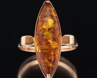 Ladies Vintage Gold and Amber Ring