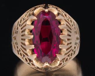 Ladies Vintage Gold and Lab Grown Ruby Ring