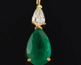 Ladies Emerald and Diamond Pendant on Chain