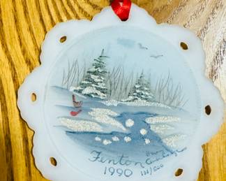 Fenton 1990 Christmas ornament
