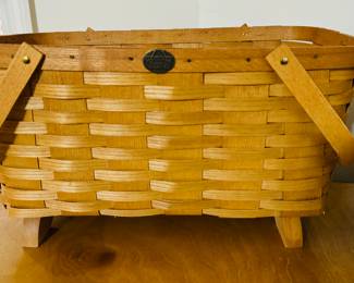 Peterboro footed double handle Basket