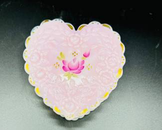 Fenton rosalene Glass Heart shaped 22K gold trim trinket box stamped with Fenton and also has original Fenton paper sticker Artist signed D Birch