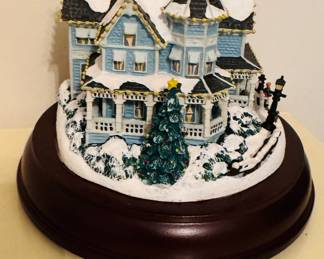 Thomas Kincaid Hawthorne Village victorian light Village collection