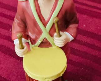 Hawthorne Village 2007 Thomas Kinkade To honor him/nativity scene