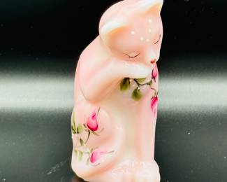 
Fenton grooming, cat rose flower rosalene Glass Cat and painted by D.Barbour