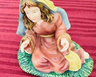 Hawthorne Village 2007 Thomas Kinkade Mother Mary nativity scene