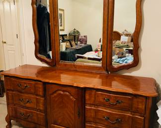 Stanley furniture dresser