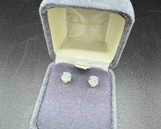 Dimonique stud earrings